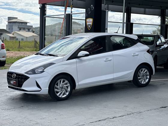 HYUNDAI HB20 1.0 12V FLEX EVOLUTION MANUAL HYUNDAI HB20 1.0 12V FLEX EVOLUTION MANUAL